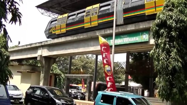 Taman Mini Indonesia Indah Aeromovel keliling taman mini