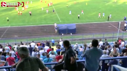 Kaleciden hakeme şok protesto!