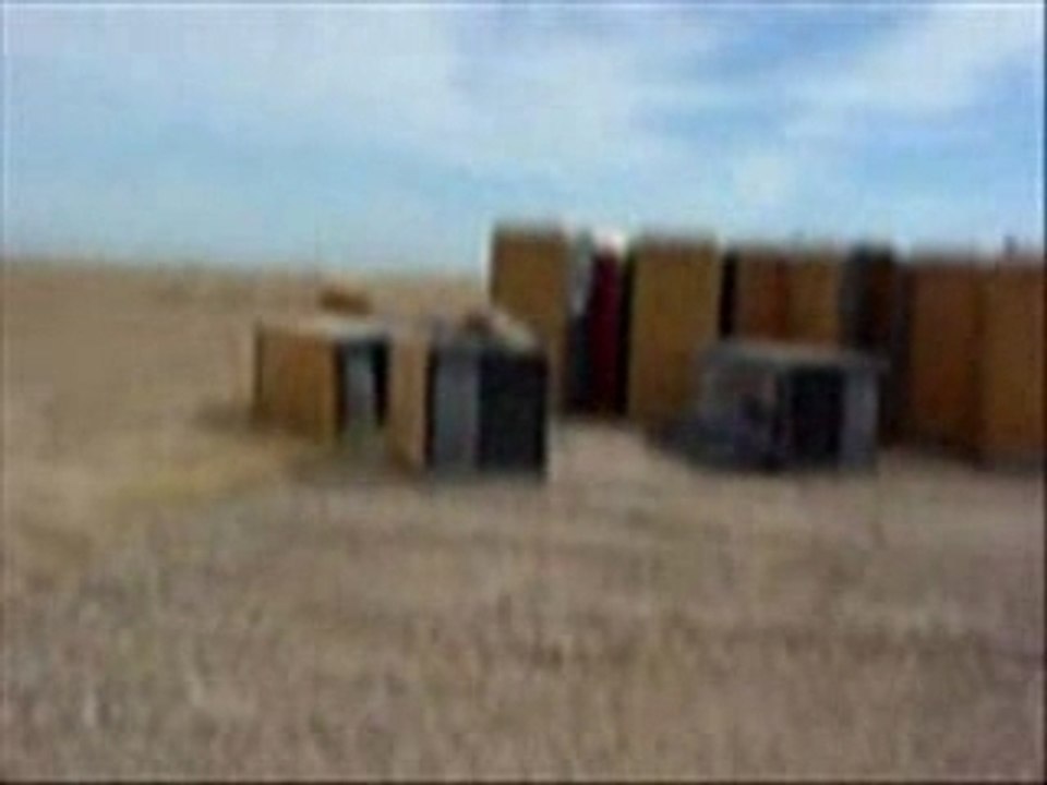 Régis Aux Toilettes Dans Le Désert