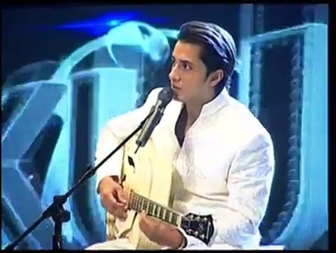 Mujhe Tum Nazar Sai - Ali Zafar, tribute to Mehdi Hassan