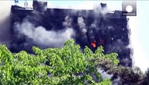 در آتش سوزی يک مجتمع مسکونی در باکو دست کم ۱۶ نفر جان باختند