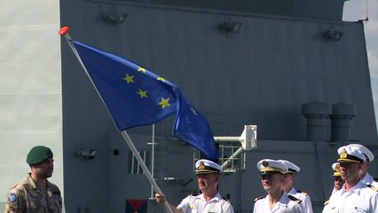Euro force hunt for Somali pirates