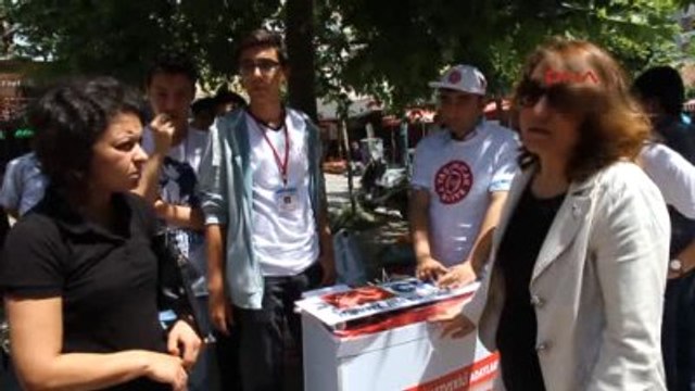 Balıkesir Zabıta CHP'nin Standını Kaldırmak İsteyince Gerginlik Yaşandı