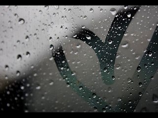 Delhusa Gjon - Három őszi könnycsepp