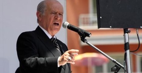Bahçeli'den Kararsız Seçmene Çağrı: Bu Defa Birlikte Yürüyelim
