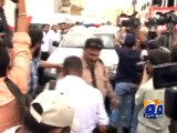 Geo Reports-FIA raid Axact Karachi office in fake degree scam-19 May 2015