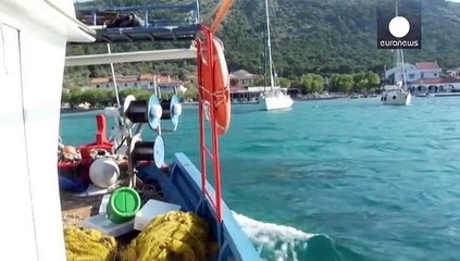 Migrants sink own boats, Greece scrambling more than ever