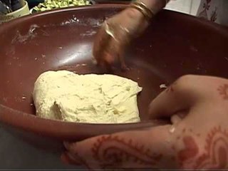 TV3 - Karakia - Khobz (Jamila, Marroc)