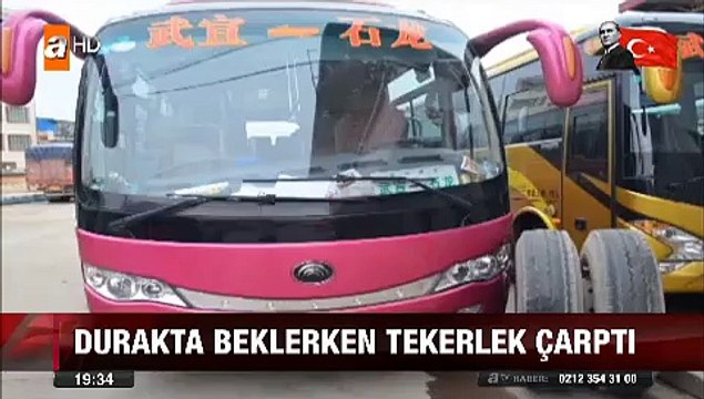 Otobüs durağında dehşet anı kopan kamyon tekeri yaşlı kadına böyle çarptı