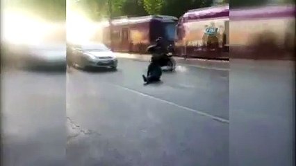 İstanbul’da uyuşturucu kullanan Afrikalı, trafiği alt üst etti