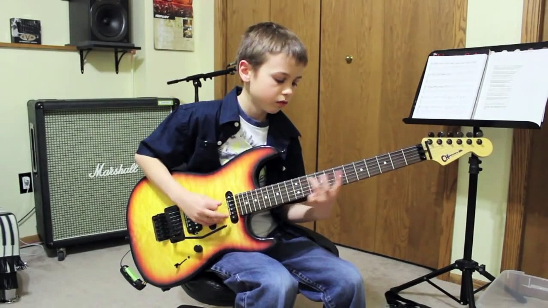 10 Year Old Plays Pearl Jam Yellow Ledbetter Solo Guitar Cover - video  Dailymotion