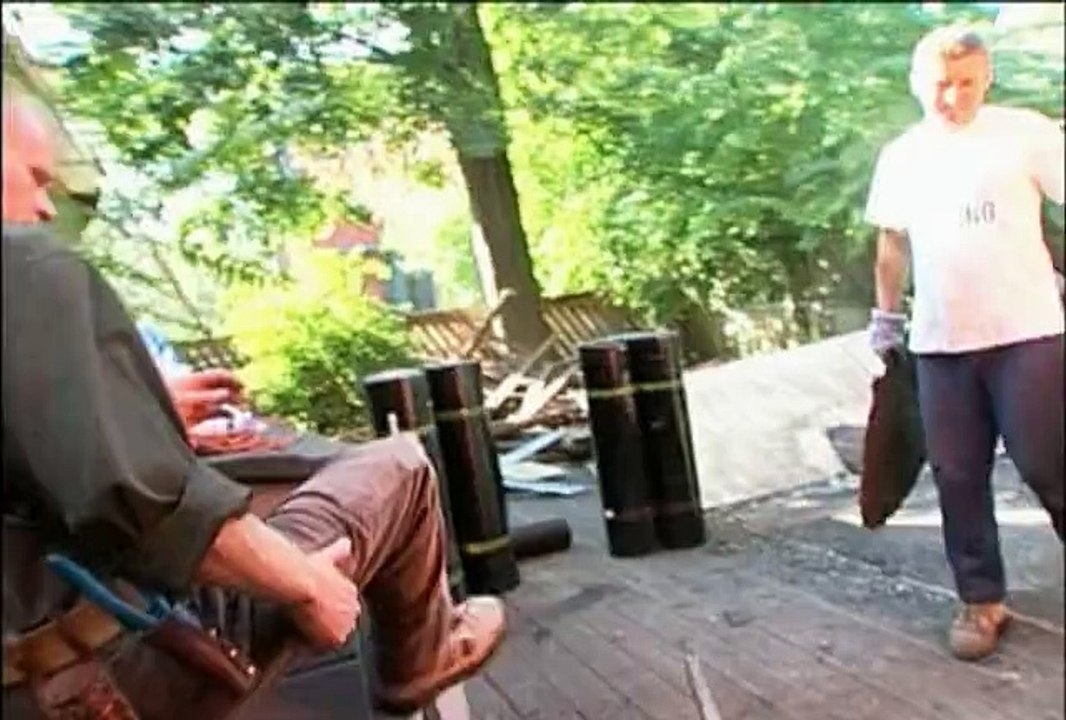 Holmes on Homes S01E12 - Soggy Sorority