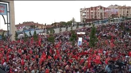 Erdoğan: "Terör Örgütlerinin Silahsızı Var, Silahlısı Var"