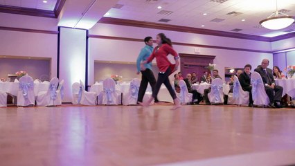 hot couple dance at mehndi