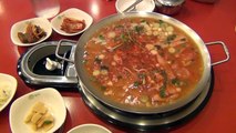 Korean Food: Budae Jjigae (부대 찌개)