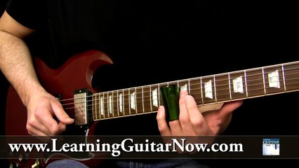 下载视频: Open E Tuning Slide Guitar Lesson: Duane Allman Style Lick