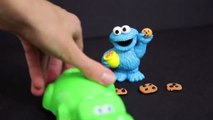 Hungry Hippos PLAY-DOH 5 Little Cookies Rhyming Story with Cookie Monster AllToyCollector