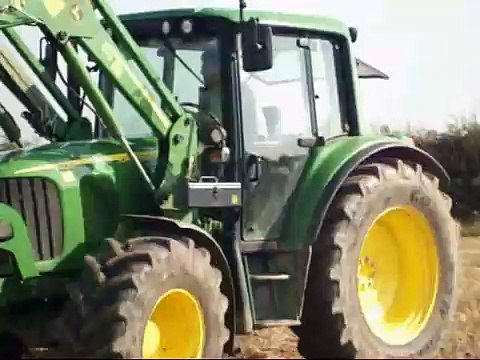 John Deere 6320