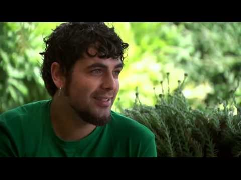 TV3 - No serà fàcil - Què pensa Alguer Miquel, dels Txarango, sobre l'èxit i la fama?