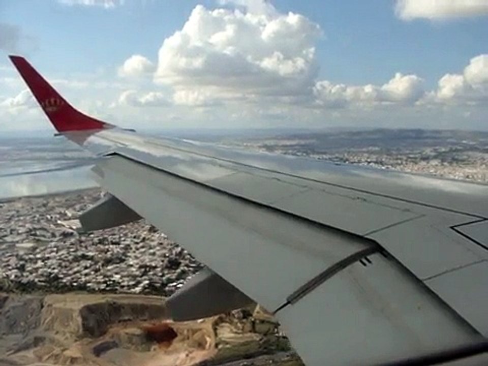 Royal Jordanian Embraer 195 landing in Tunis, Tunisia (TUN)