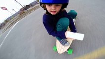 6 years old girl riding her electric skateboard like a boss!