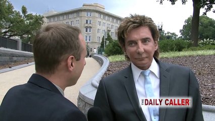 Barry Manilow on Ron Paul: 'I agree with just about everything he says'
