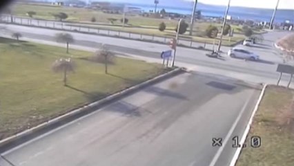 Trafik Kazaları Mobese Kameralarına Yansıdı