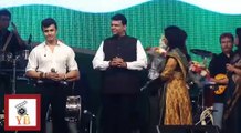 Sonu Nigam Felicitates By CM Devendra Fadnavis At Republic Day Event