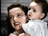 Judy Garland ninna nanna ai suoi bimbi