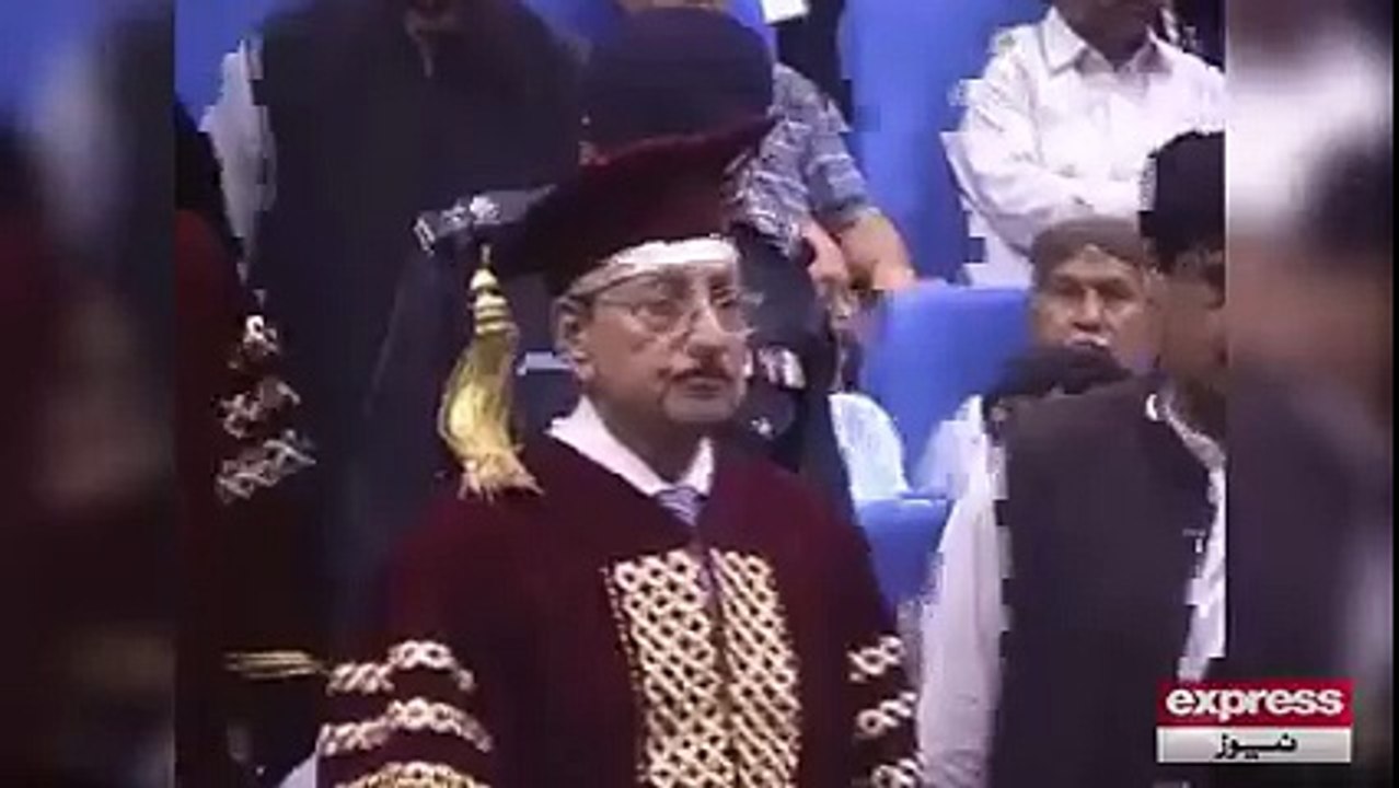 Sain to Sain, Saik ki Topi Bhi Sain -