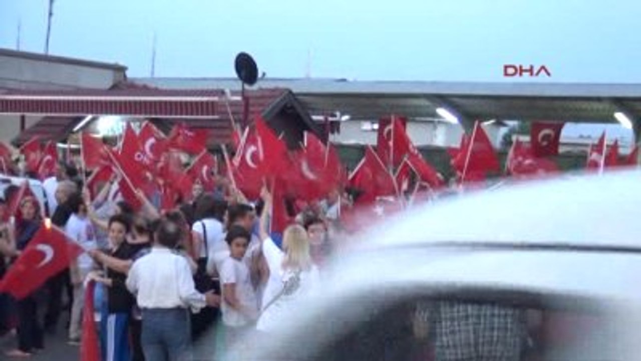 Balıkesir- CHP'li Gençlerden 19 Mayıs İçin Fener Alayı