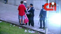 پرتغال؛ هوادار فوتبال مقابل چشمان کودکانش مورد ضرب و شتم پلیس قرار گرفت