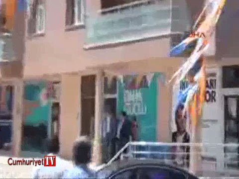 AKP seçim bürosuna ses bombalı saldırı