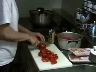 チベット料理教室3-3チキンカレーを作る