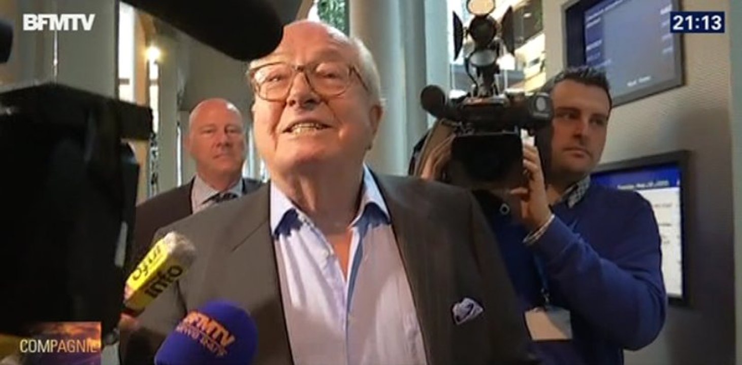 Un député européen bouscule Jean-Marie Le Pen - ZAPPING ACTU DU 20/05/2015