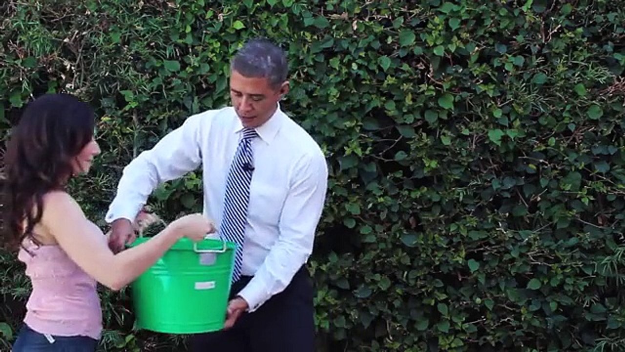 President Obama Accepts The ALS Ice Bucket Chal...