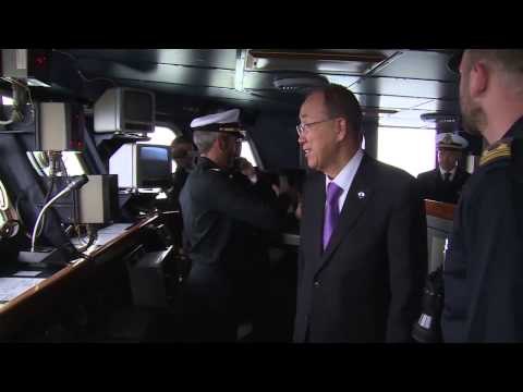 Canale di Sicilia - Renzi sulla nave della Marina Militare Italiana San Giusto (27.04.15)