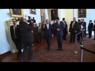 Video herunterladen: Roma - Renzi incontra il primo ministro della Repubblica di Malta Muscat (09.04.15)