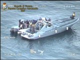 Bari - Sbarco immigrati e arresto scafisti (11.04.15)