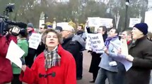 Anti UK Monarchy protest outside Buckingham Palace, London. Organised by Republic
