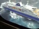 Cruise Ship Caught in a Hurricane-seNNin