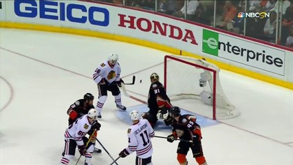 Andrew Shaw's Amazing HEADBUTT Hockey Goal | What's Trending Now