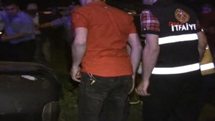 Yalvaç İki Otomobil Işıklı Kavşakta Çarpıştı: 4 Yaralı