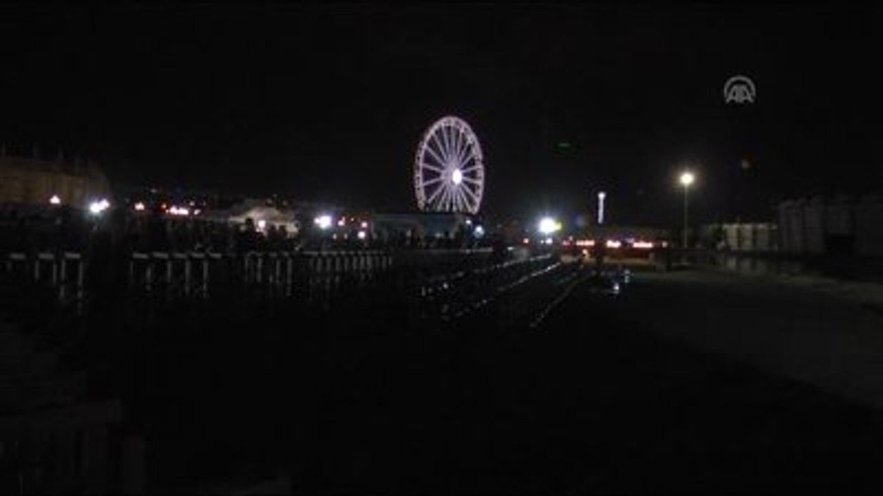 Başbakan Davutoğlu, Işık ve Ses Gösterisi İzledi