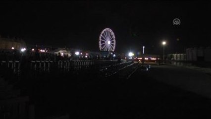 Başbakan Davutoğlu, Işık ve Ses Gösterisi İzledi