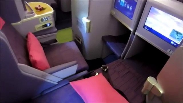 Cabin Tour : Thai Airways International's new Boeing 777-300ER