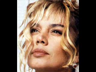 Sezen AKSU - Sarı Odalar