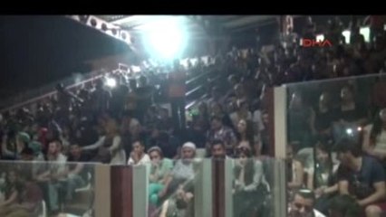 Hataylılar, Gençlik Şöleni'nde Feridun Düzağaç ile Coştu