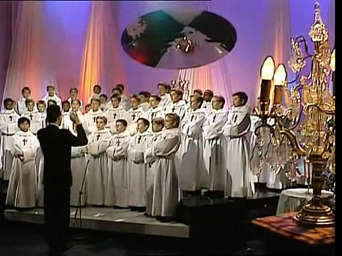 Les Petits Chanteurs à La Croix de Bois - Douce Nuit