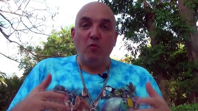 Как открыть денежный канал. Упражнение на привлечение денег.